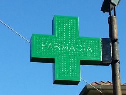 croci-al-neon-per-farmacia-firenze-prato-arezzo-san-giovanni-valdarno